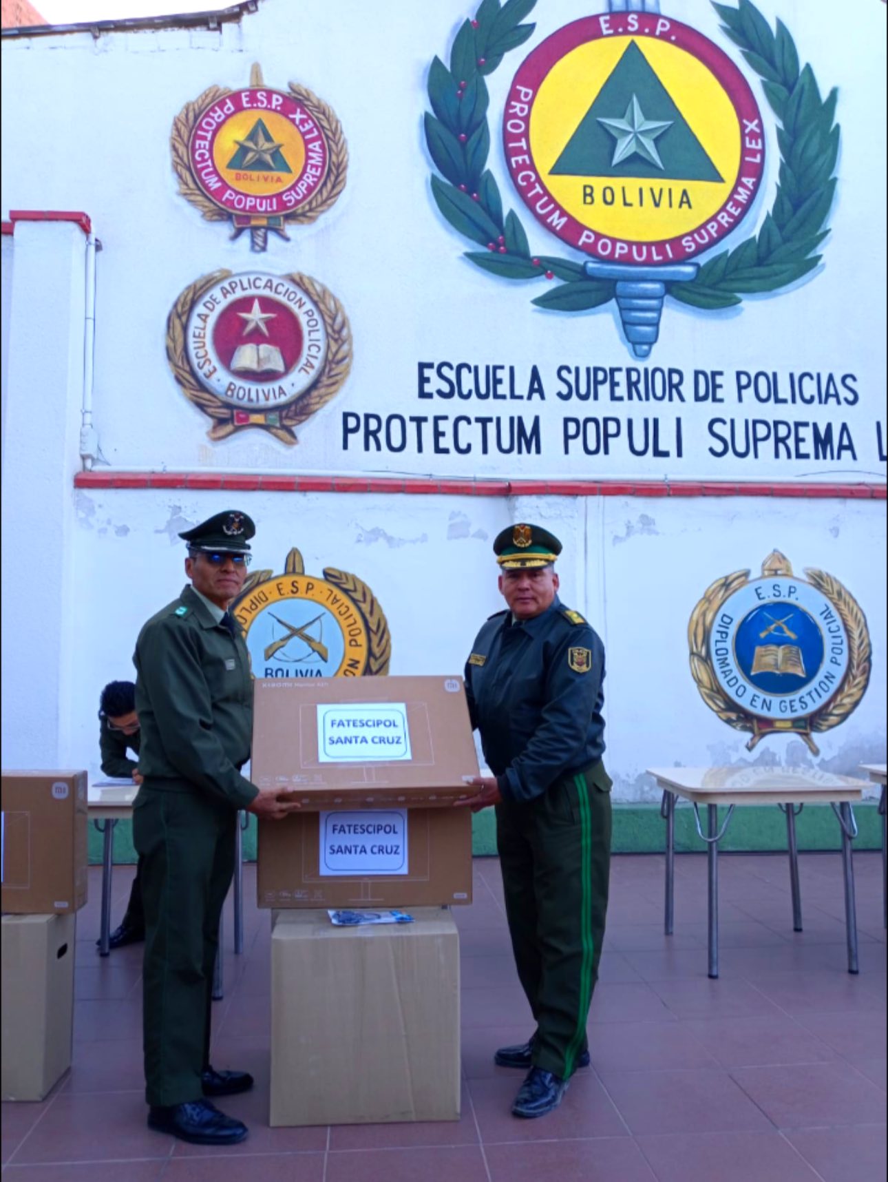 Univer... - Universidad Policial 