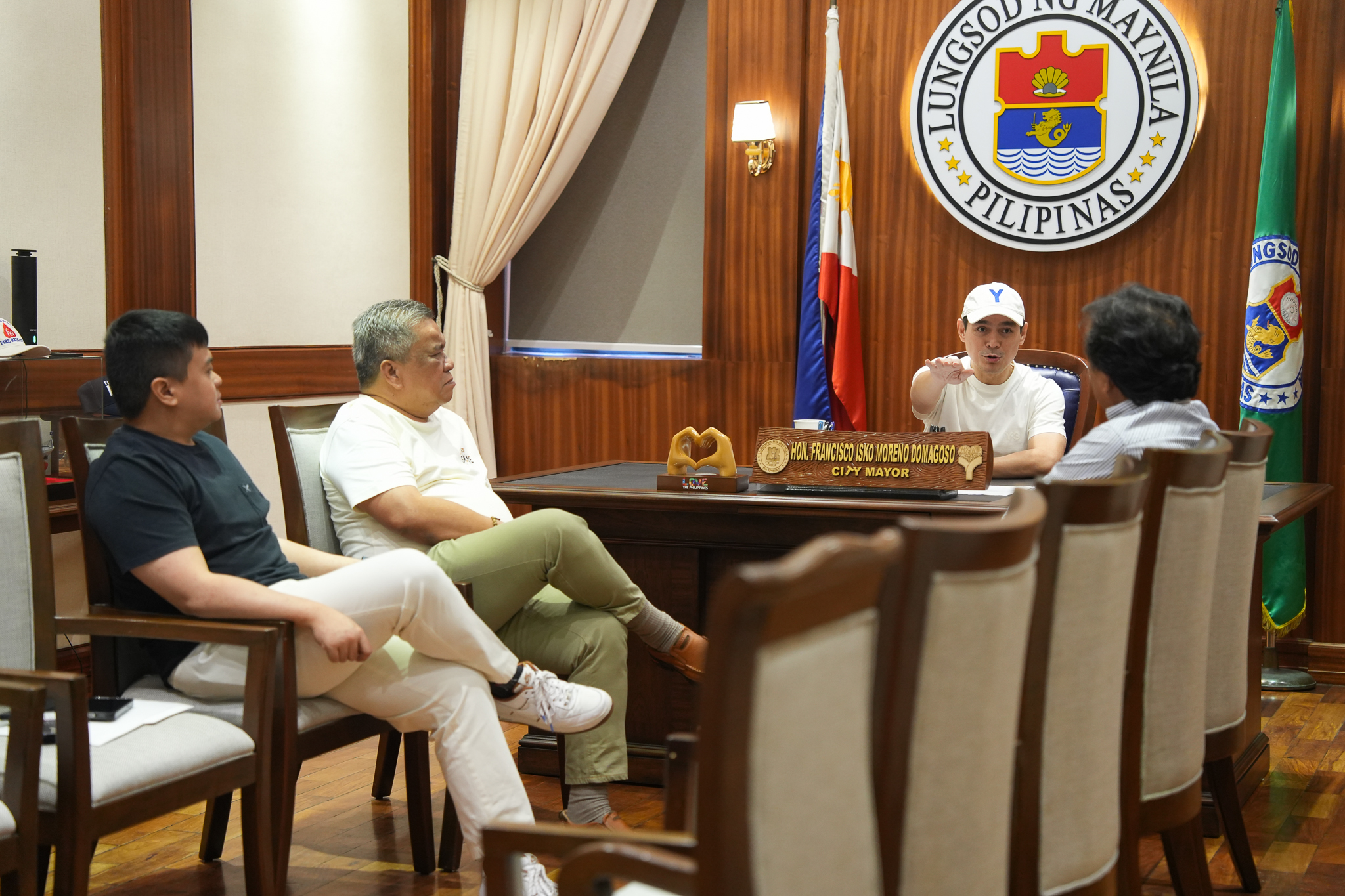 Manila Public... - Manila Public Information Office
