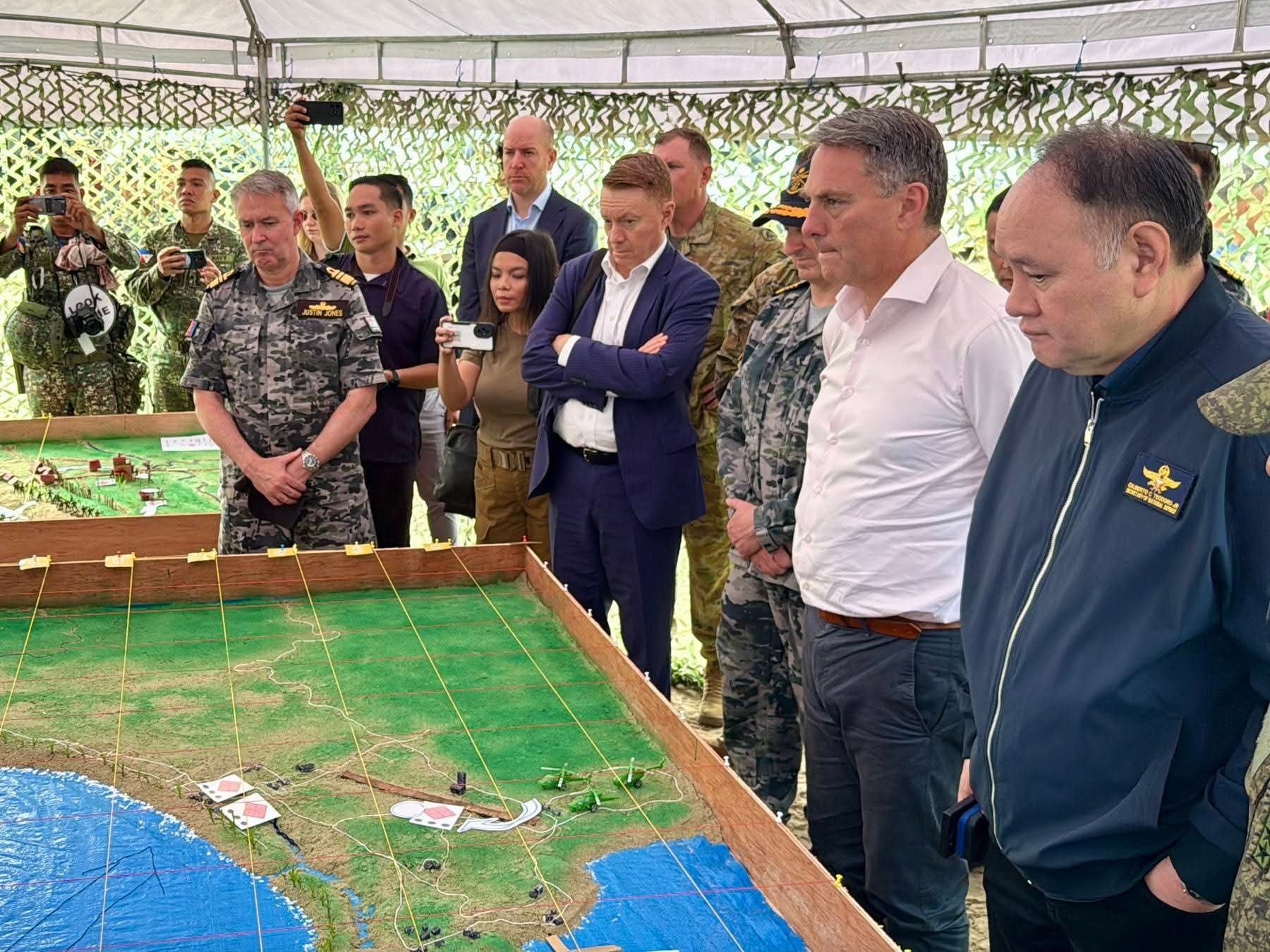 SunStar - Defense Secretary Gilberto Teodoro Jr., Australian Deputy ...