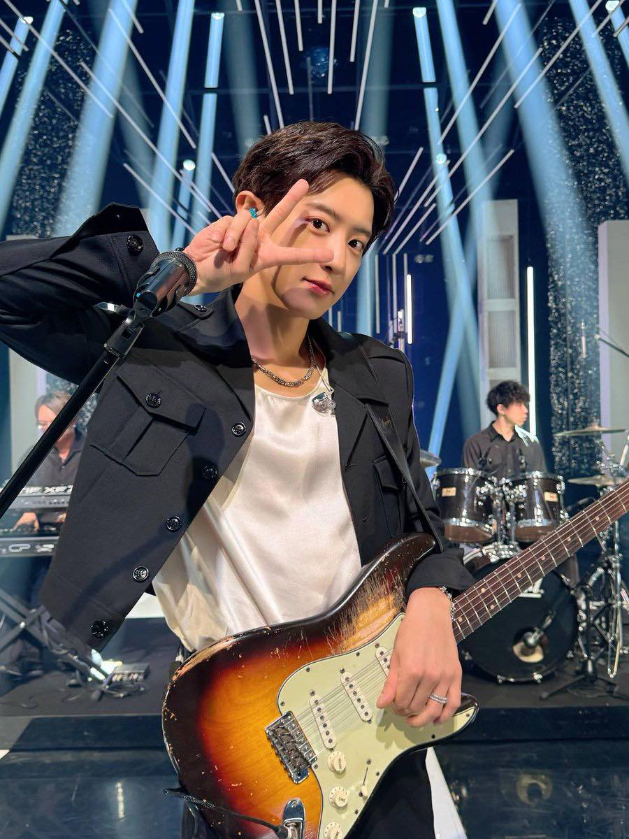 News] EXO Chanyeol succesfully completed his first solo live tour