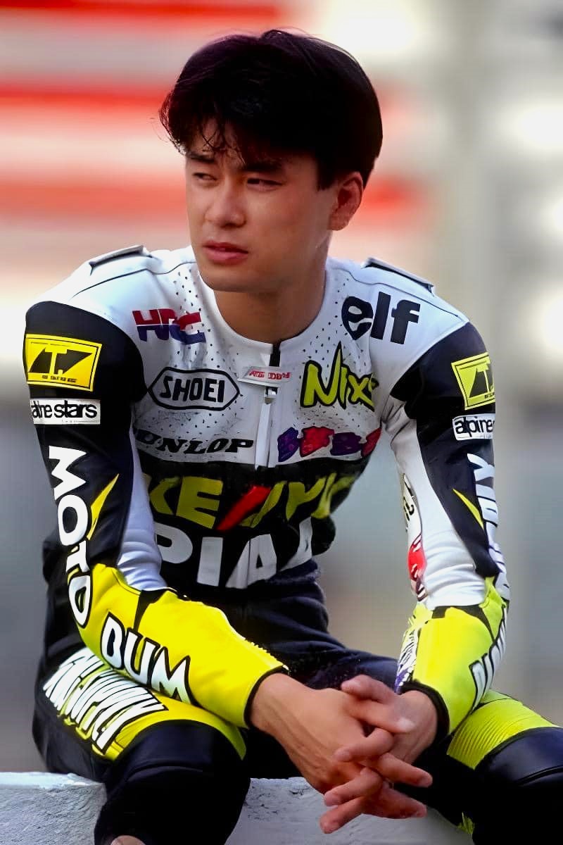 Nobuyuki Wakai(若井伸之) added photos to the album: Nobuyuki