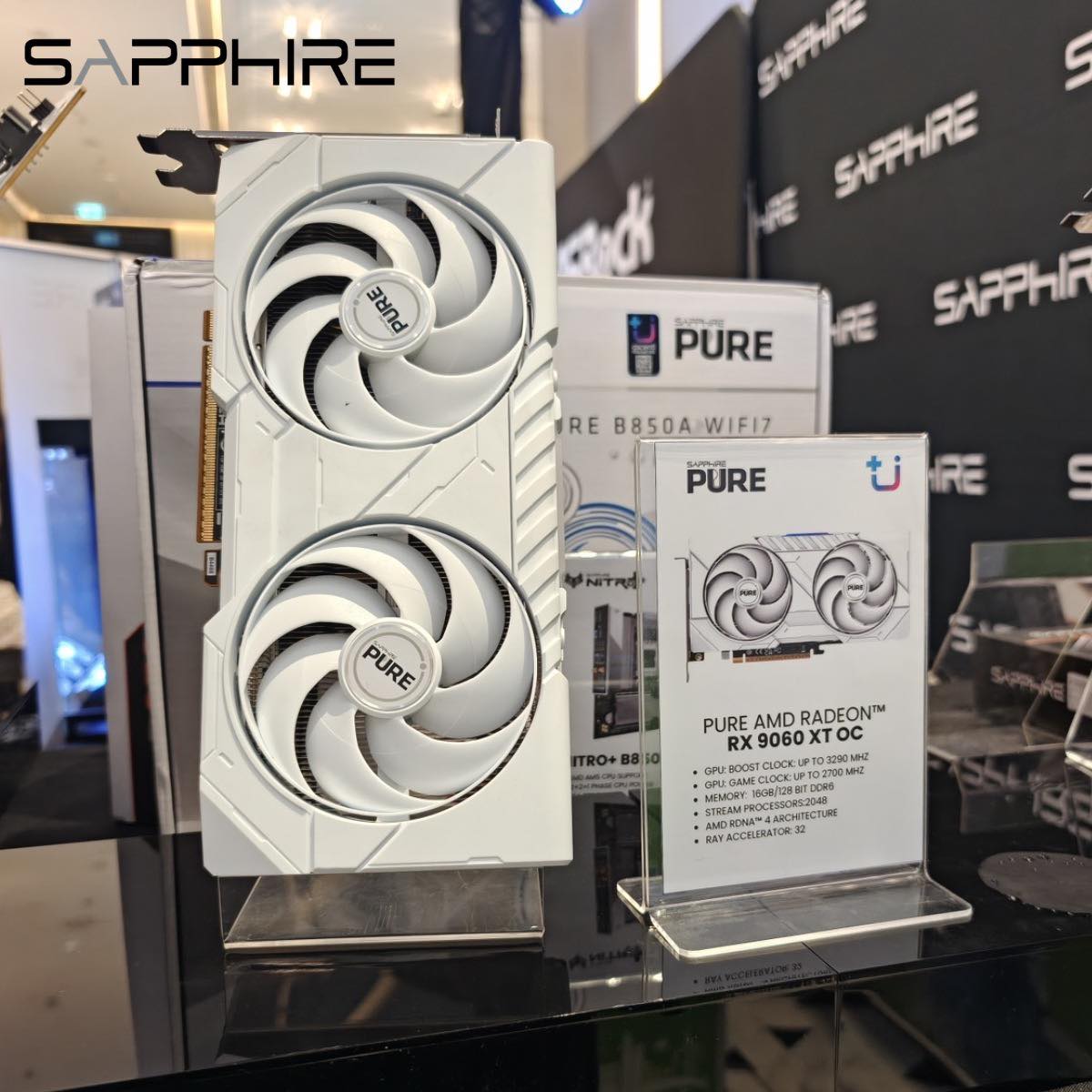 เปิดตัวเมนบอร์ด SAPPHIRE !! ที่งาน AMD... - Ascenti Thailand | Facebook