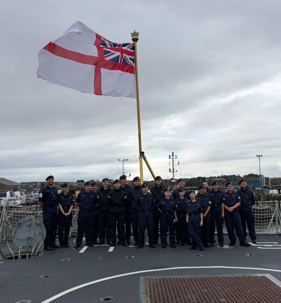 The cadets visited HMS SUTHERLAND,... - Torpoint Sea Cadets | Facebook