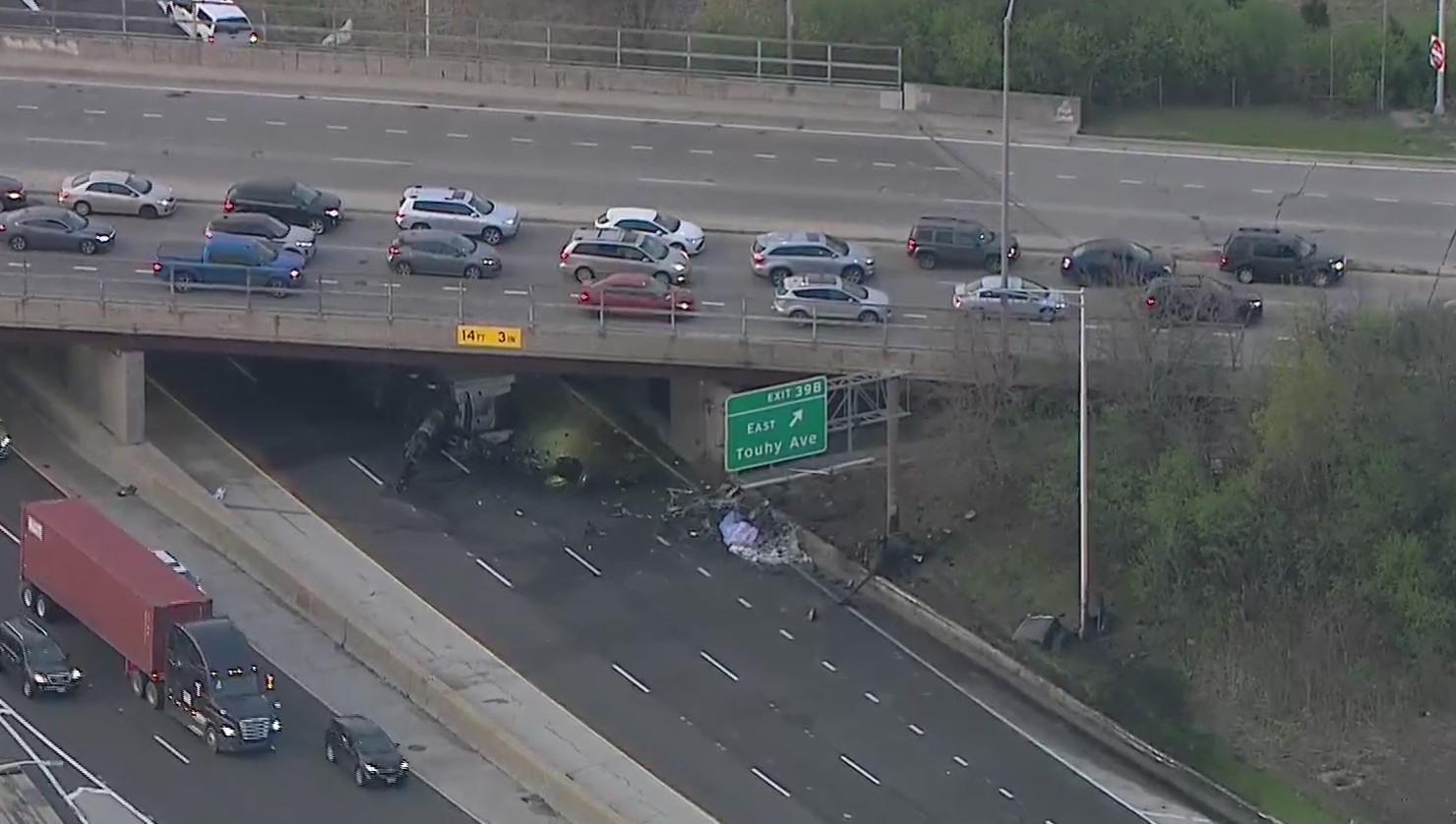 WGN TV - UPDATE: Inbound Edens Expressway open again at... | Facebook