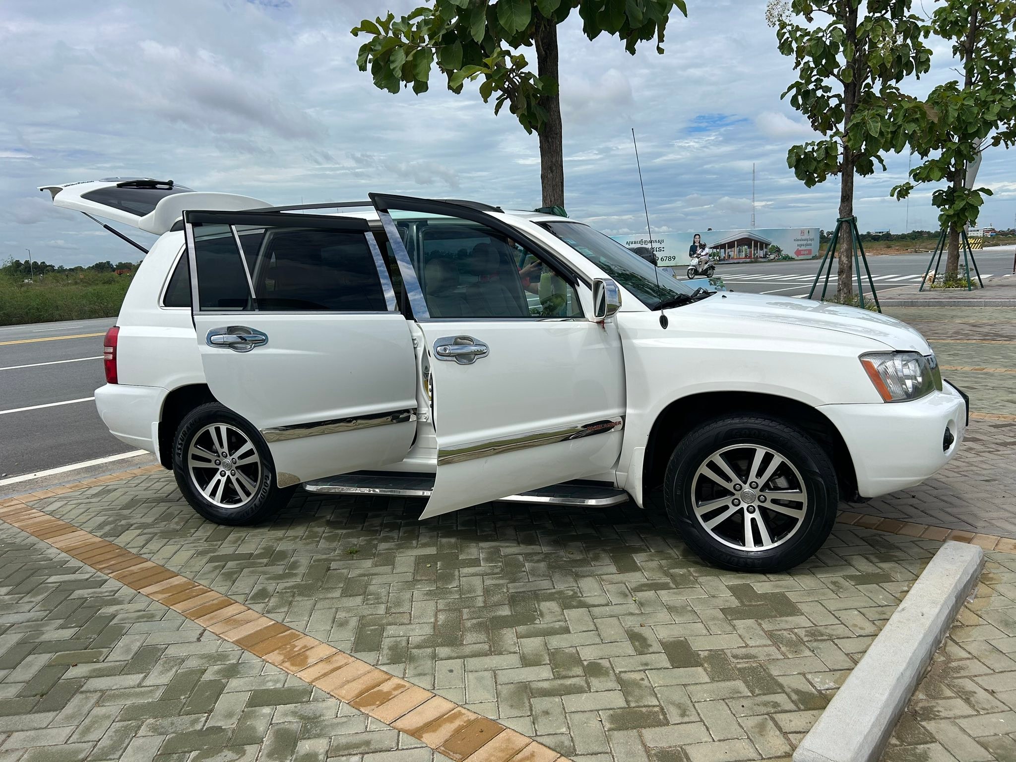 Meta Auto Car ជំនាញប្រឹក្សាជួយឯកសារបង់រំលស់រថយន្តគ្រប់ប្រភេទ | Phnom Penh