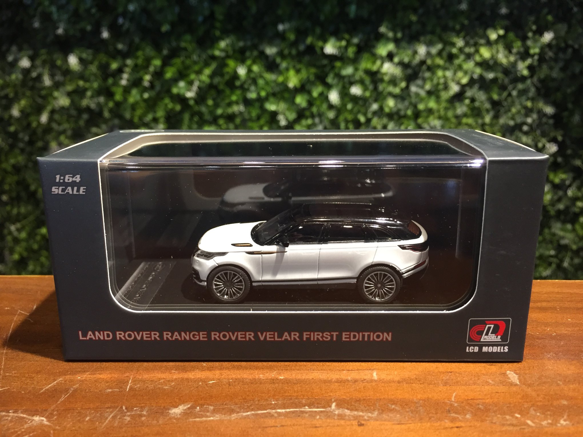 八月份新到貨 New arrivals! 1/64 Land Rover Range Rover Velar First