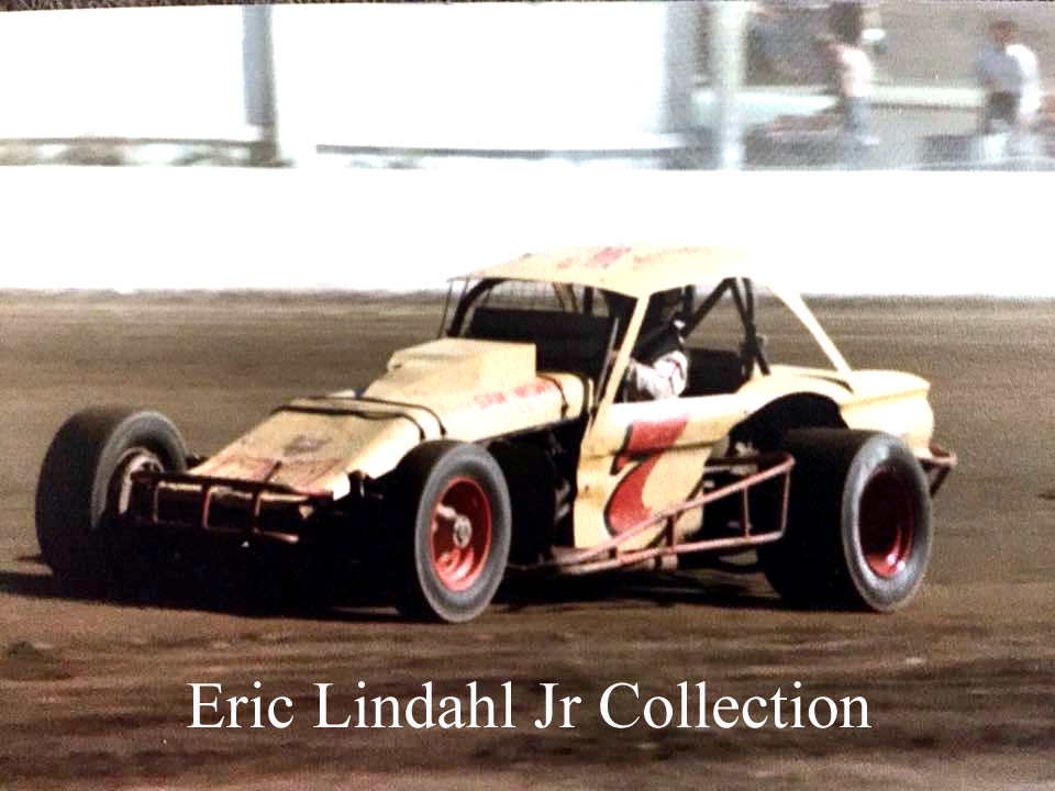 Nazareth - Charley Gilmore #7 into turn 3 at Middletown. Eric Lindahl ...