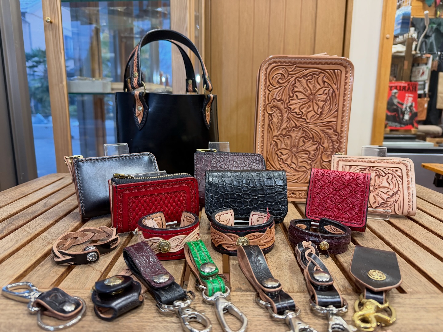 大和工房 - 大和工房 added a new photo — at 大和工房