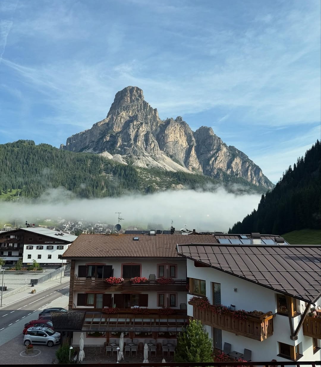 Passione - Buongiorno da Corvara in Badia avvolta in una atmosfera di ...