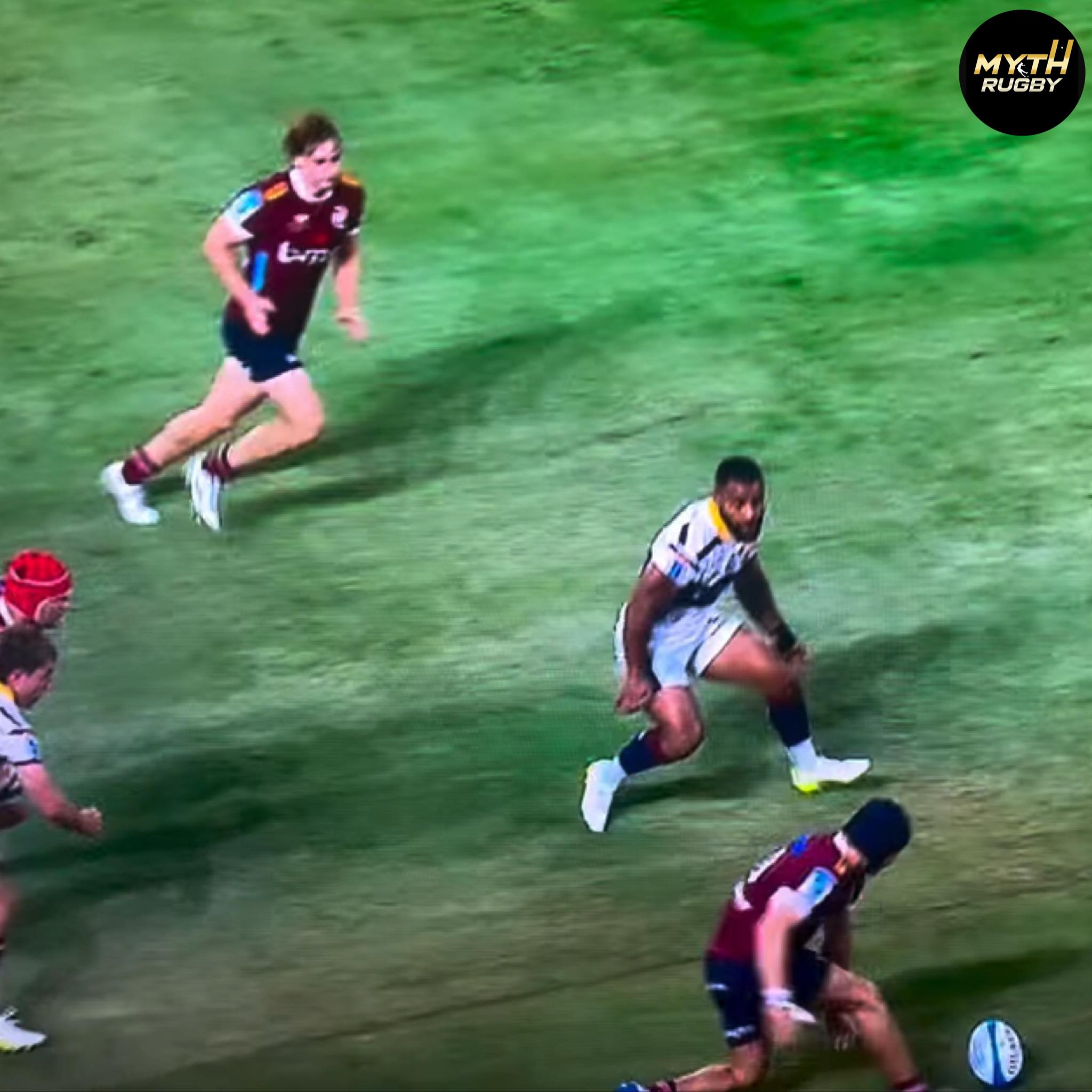 Myth - Highlanders fans won’t be thrilled with this try being awarded 😳 ...