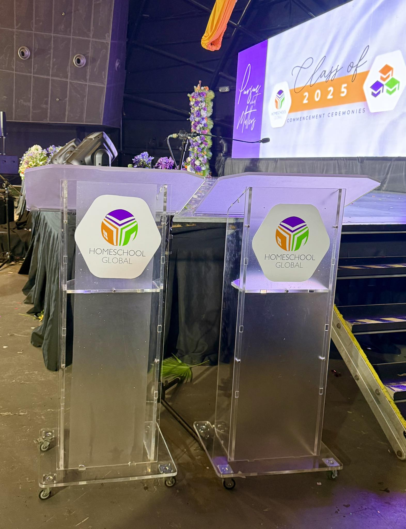 Rostrum - Thank you Ms. Nikki! ☺️ Samsung Hall, SM Aura -PODIUM ...