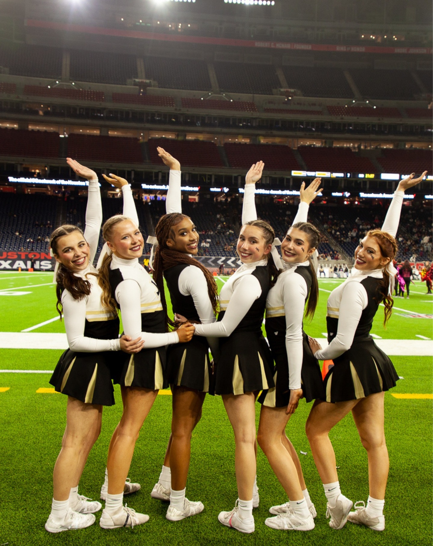 Jordan High School Cheerleaders