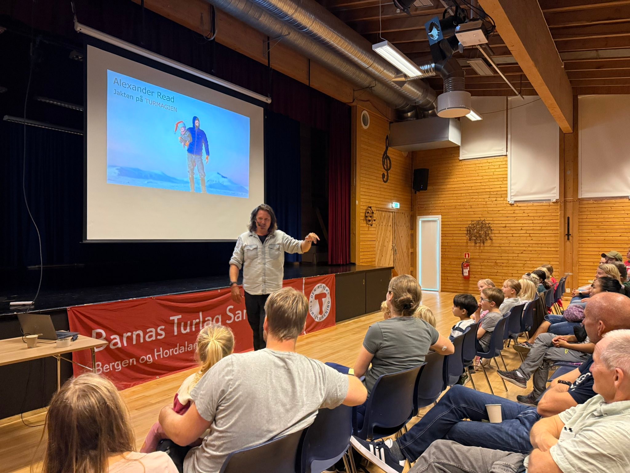 Samnanger Turlag - Kjør Kvitingsvegen til Grønsdalen og parker før ...