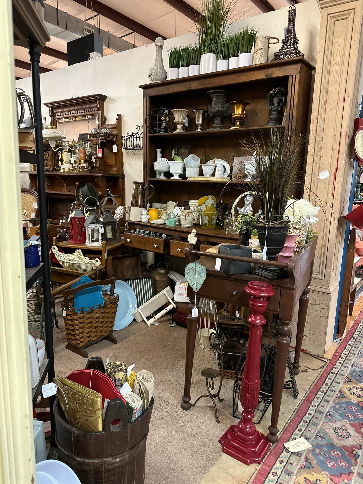 Timeless Treasures Antique Mall - Oxford, AL (behind Lowe's) added a ...