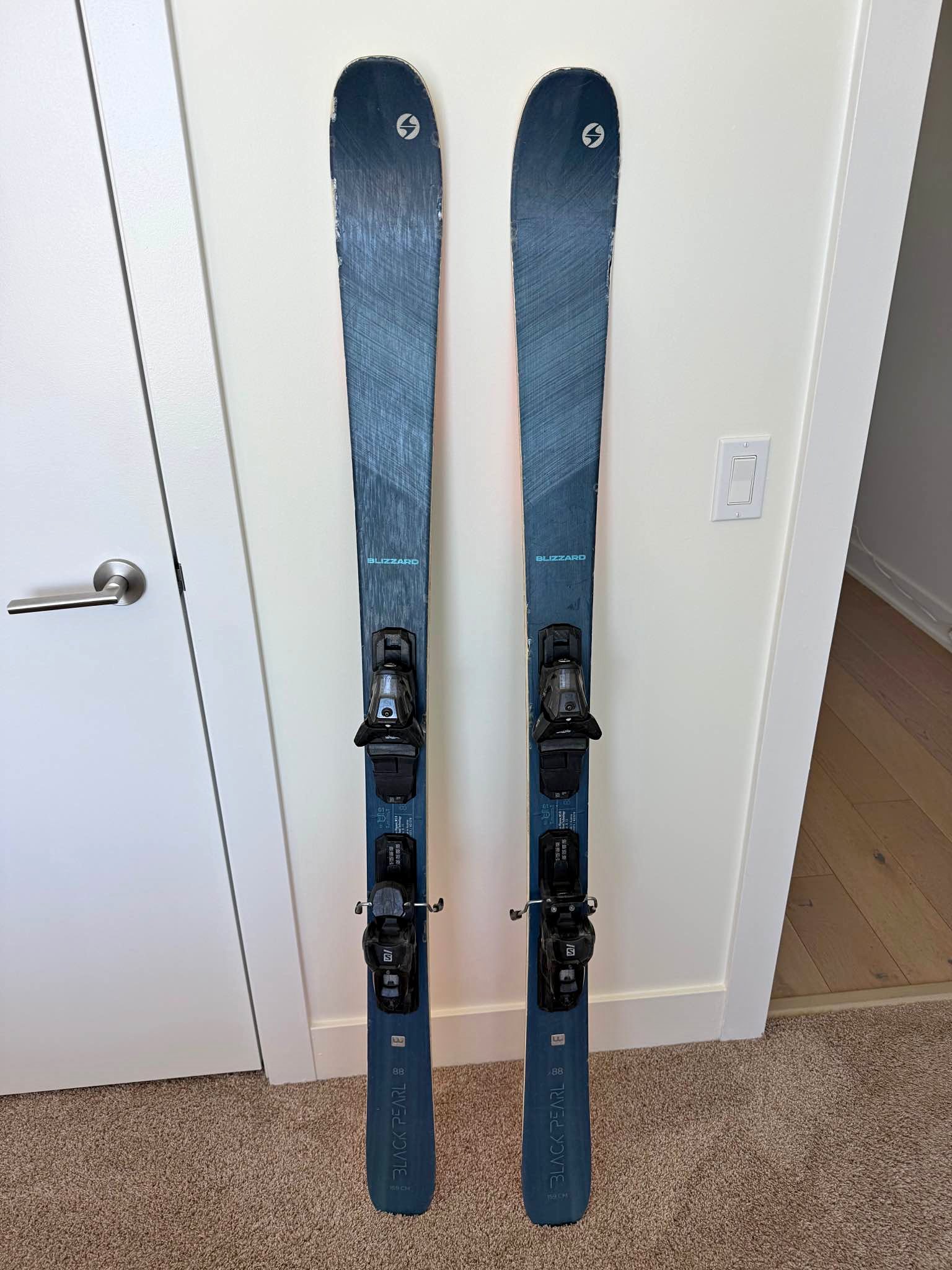 salomon black pearl skis Blizzard Women's 88 Demo Ski Package – Sports Basement making for the ultimate ski adventure Blizzard Black Pearl 88 All-Mountain