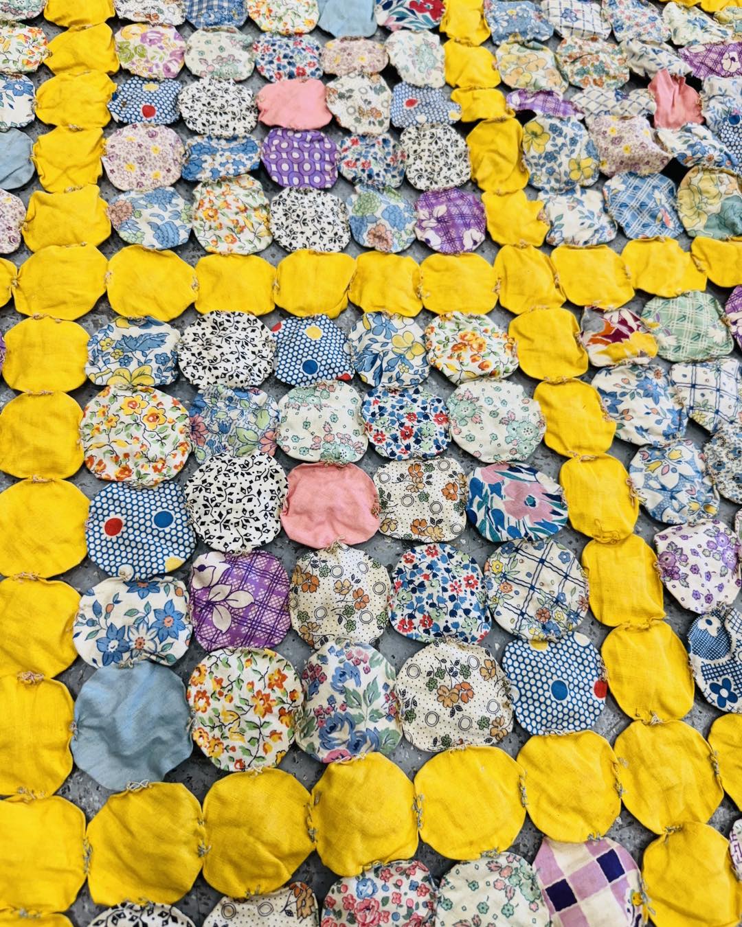 Detail shots of vintage 30s-40s original yoyo quilt fabrics
