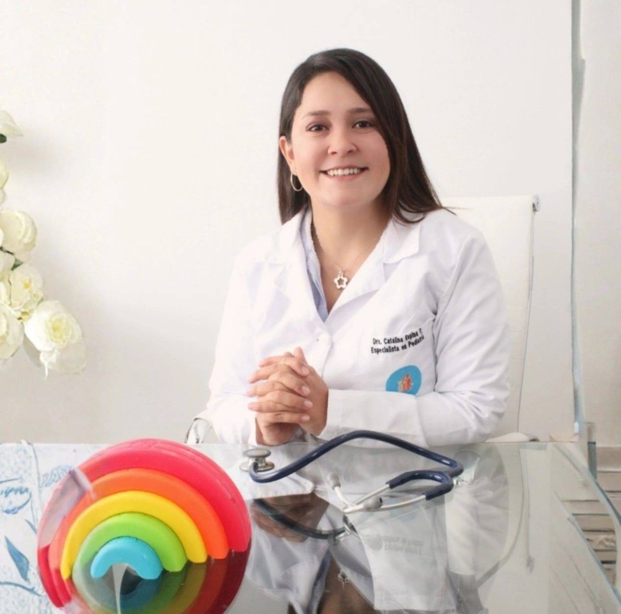 Dra. Catalina... - Dra. Catalina Espina Rodas - Pediatra