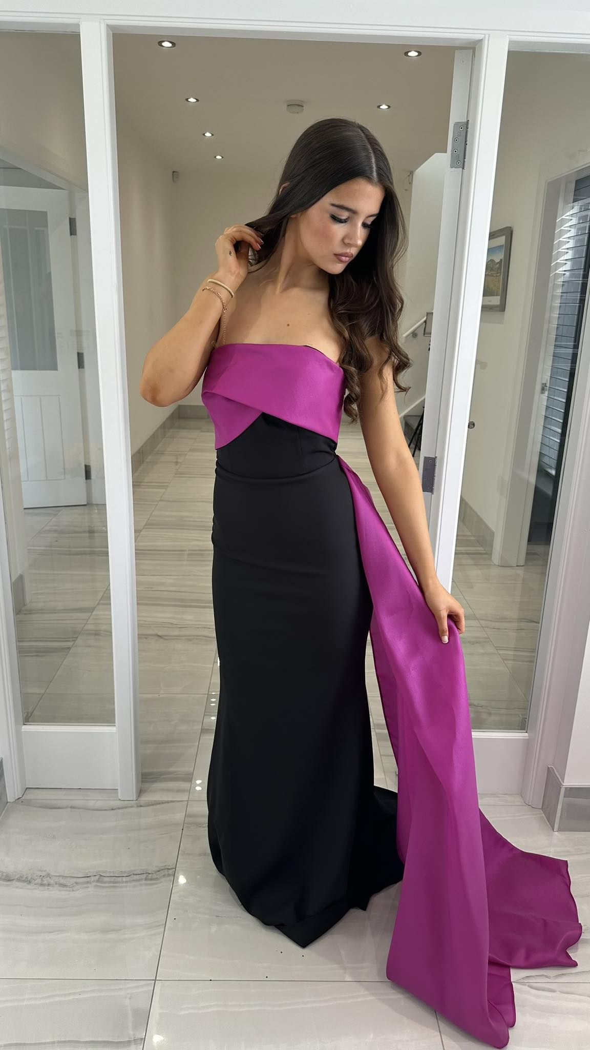 We only sell fabulous dresses at Rosie's Closet NO APPOINTMENT REQUIRED Free parking Free refreshments Room for your whole family to visit and help you choose your stunning gown