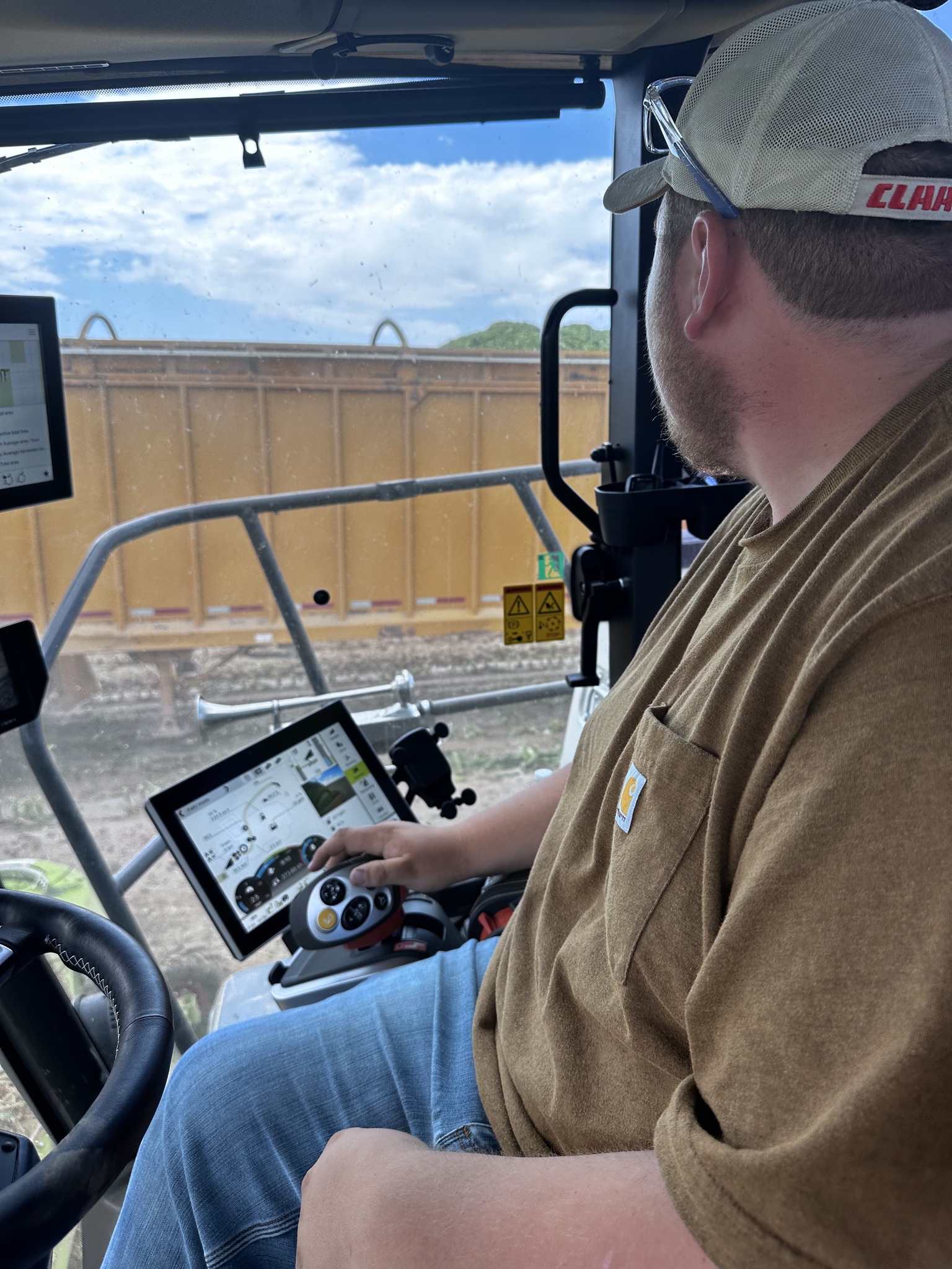 CLAAS - Today’s first stop on #CLAAStour17 was Hof... | Facebook