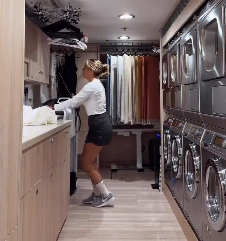 Laundry Room Porn GIF #54