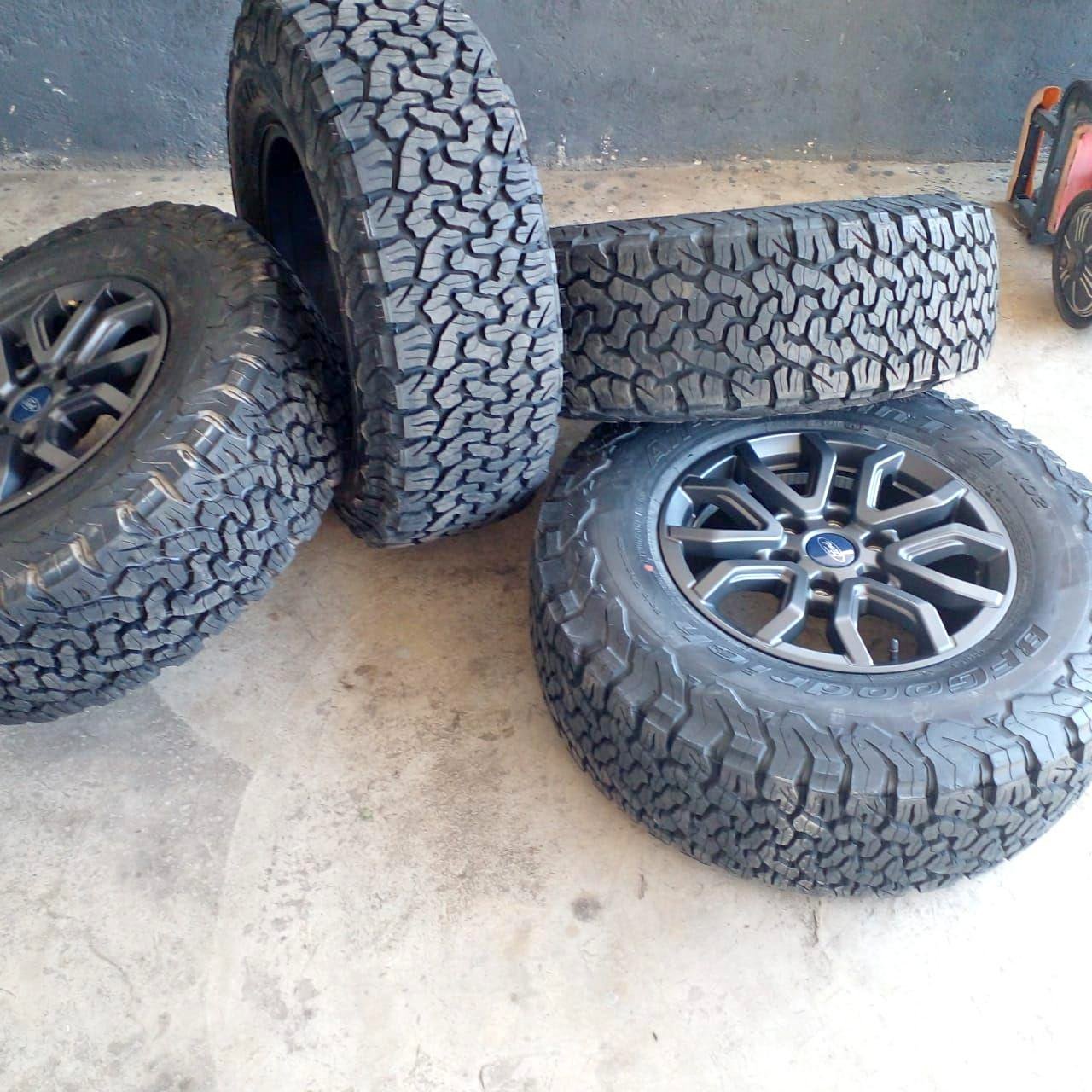 Ford Ranger raptor 17 rims original mags with brand new tyres bf ...
