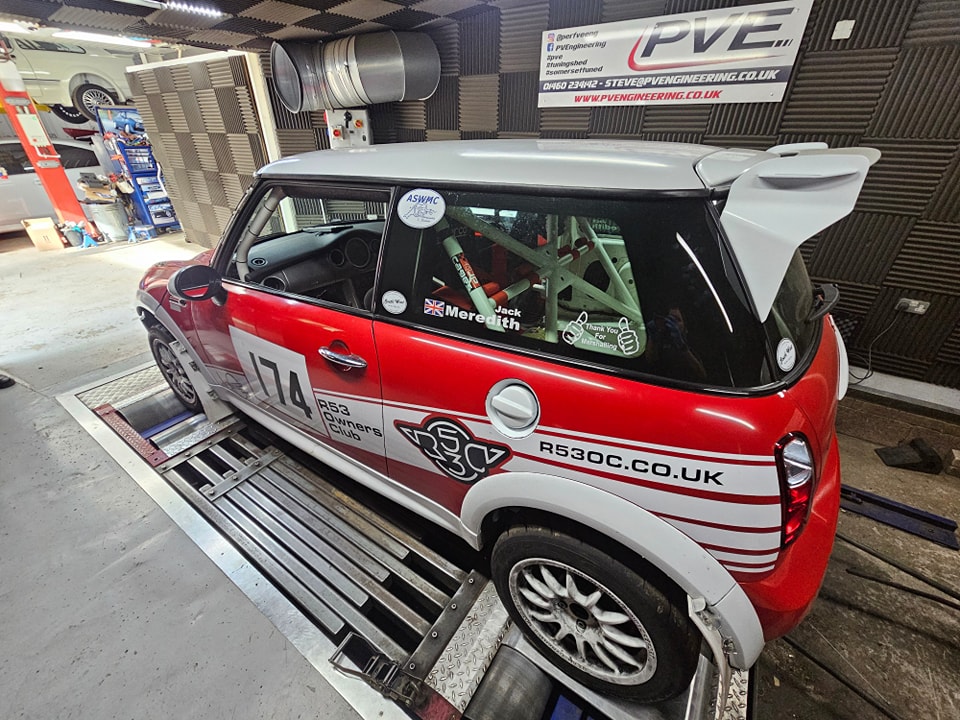 An R53 with a difference. Raised, no Aero kit, and no R56 rear splitter ...