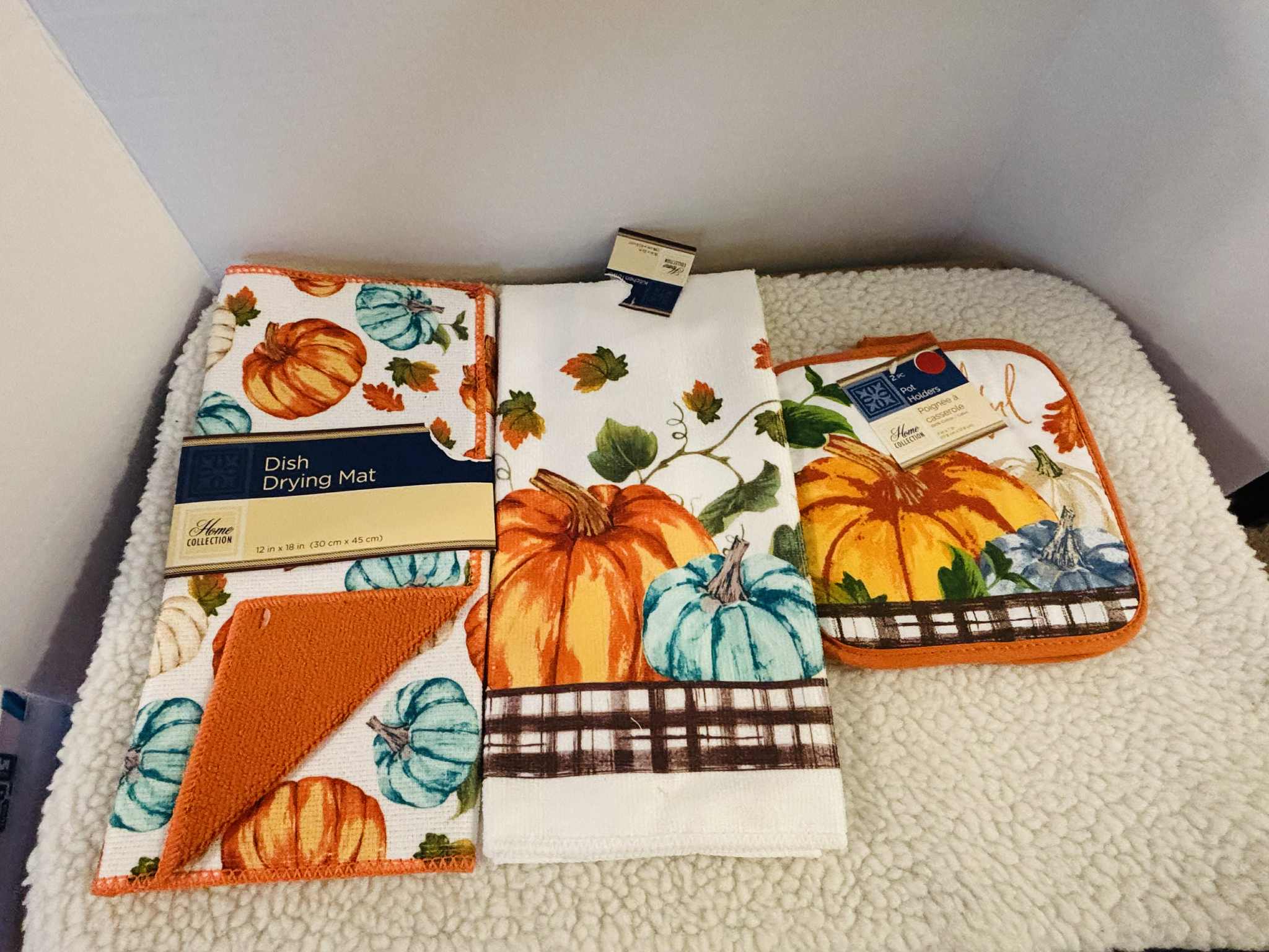 Boxer - Kitchen Towel Set Starting Bid $6.00 Jump Bid $1.00 Shipping ...