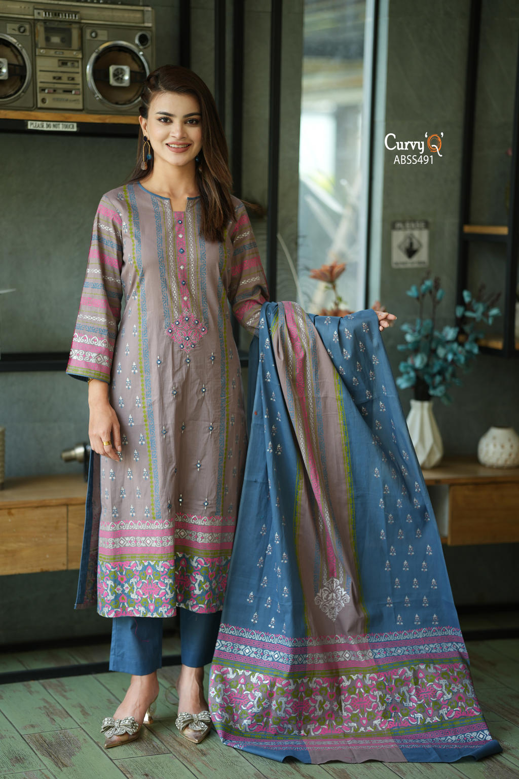Curvy - 3 PIECE Code: ABSS491 ☑ Unstitch: 1750tk Stitch: 2050tk 20% ...