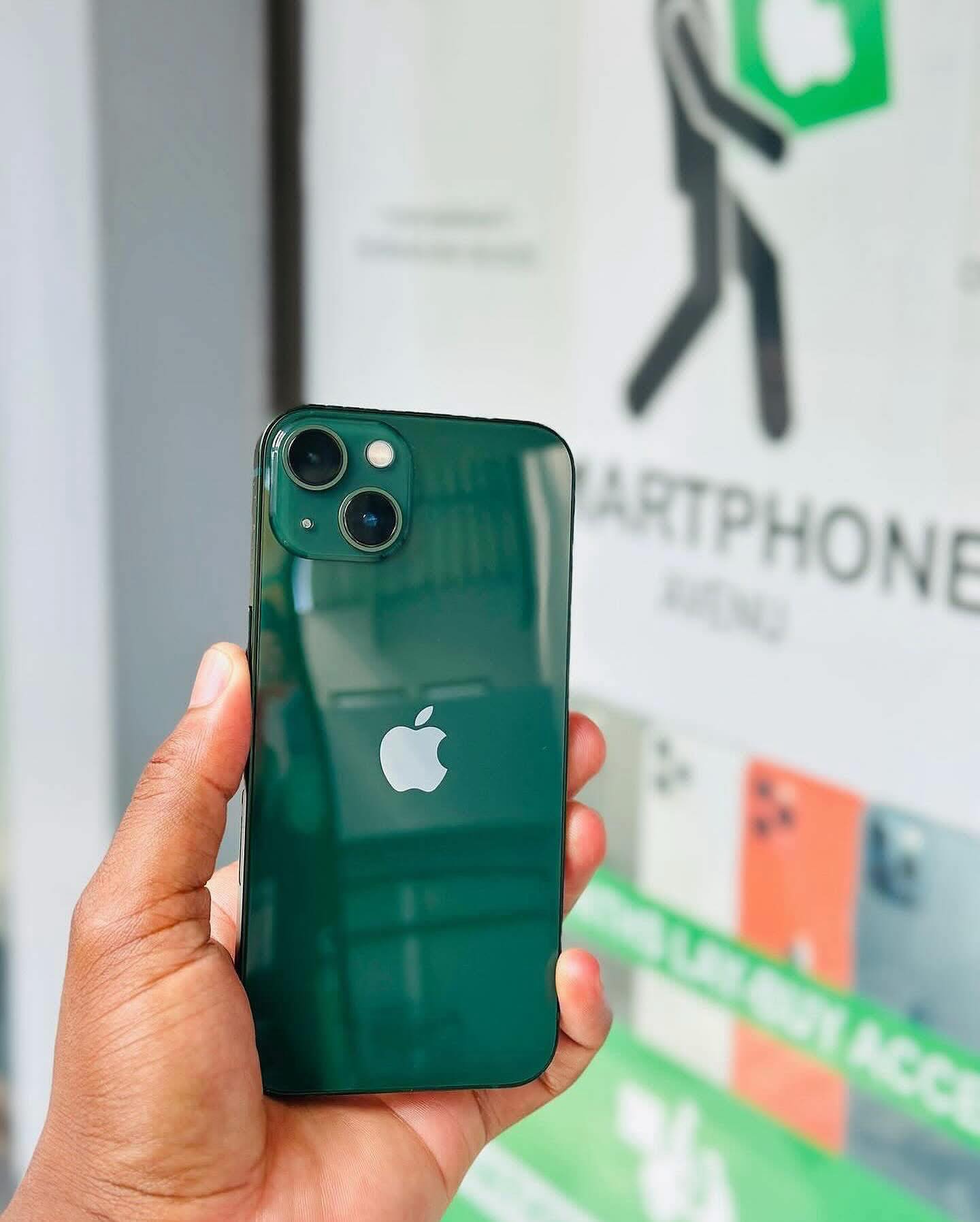 Smartphone - Combo Sale🤭🎓 iPhone 13 R8000 each R7500 if you have a ...