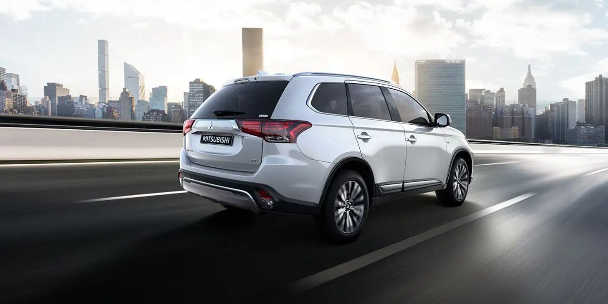 Auto Car ميتسوبيشي اوتلاندر 2020 فيسبوك