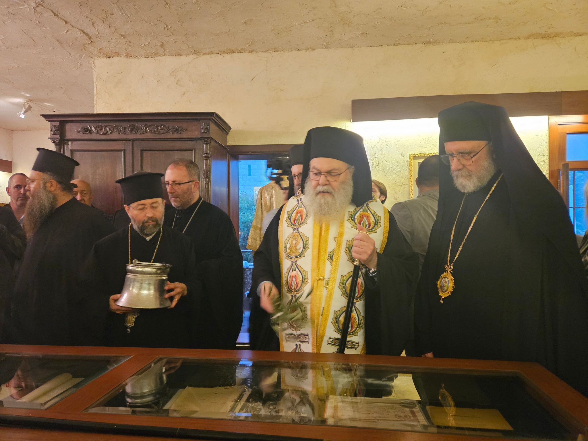 Christian... - Christian Orthodox Archdiocese of Mount Lebanon