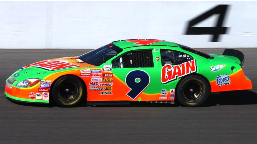24 years ago today, Jeff Burton won the 2002 Sam's Town 300 at Las