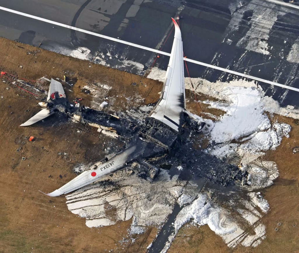 Japan Airlines reported an in-flight accident after a Boeing 787-9