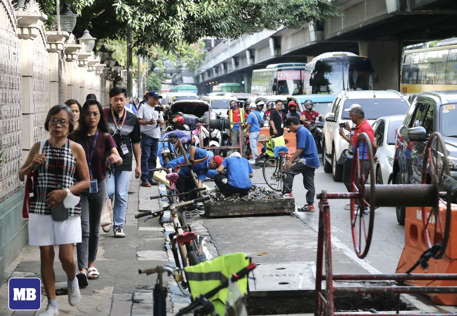 MANILA - LOOK: MMDA Chairman Atty. Don Artes, Manila Mayor Isko Moreno ...