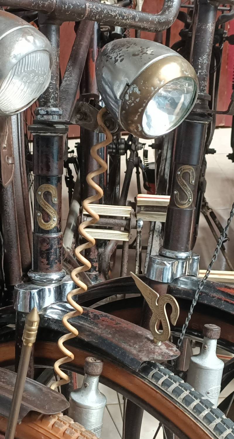 Nostalgia - Lampu Berko asli sepeda merk Simplex Nederland buatan tahun ...