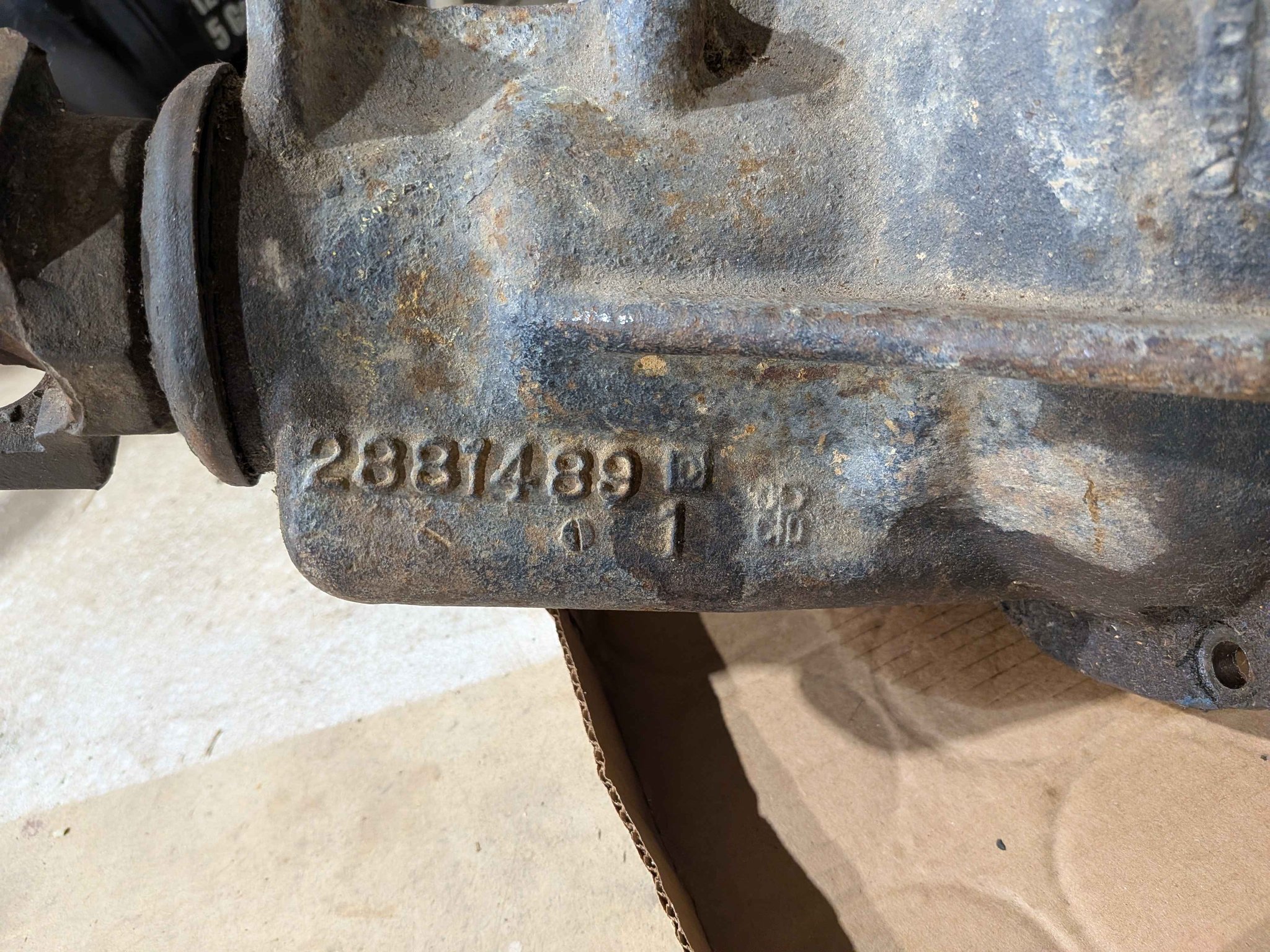 Mopar 8 3/4 rear end pig 489 case 4.30 gear limited slip - Car Engines ...