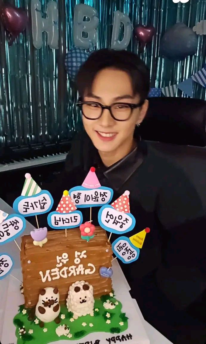 ミンハオ ラキドロ Weverse HAPPY BIRTHDAY ミンハオ ラキドロ Weverse