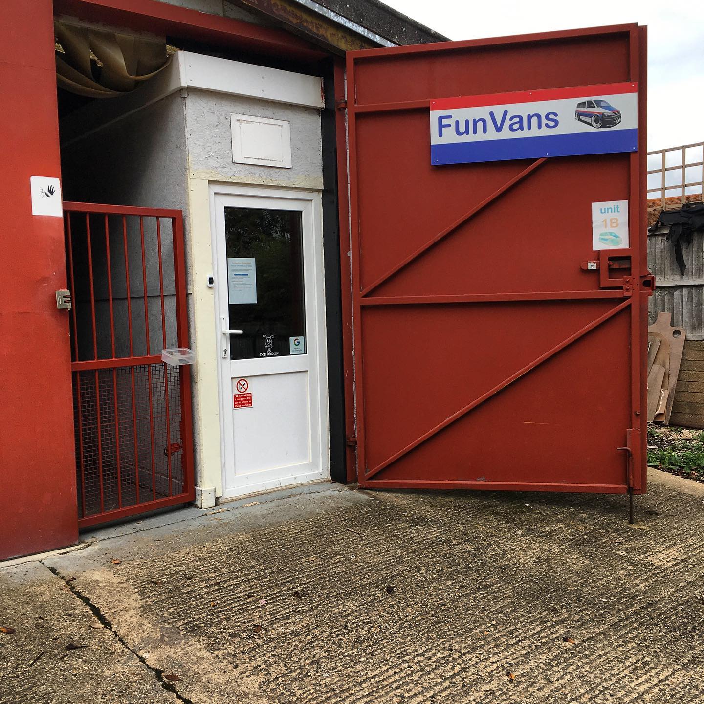 Fun Vans - New sign is up at the unit 👌🏻 #funvans #vwt5...