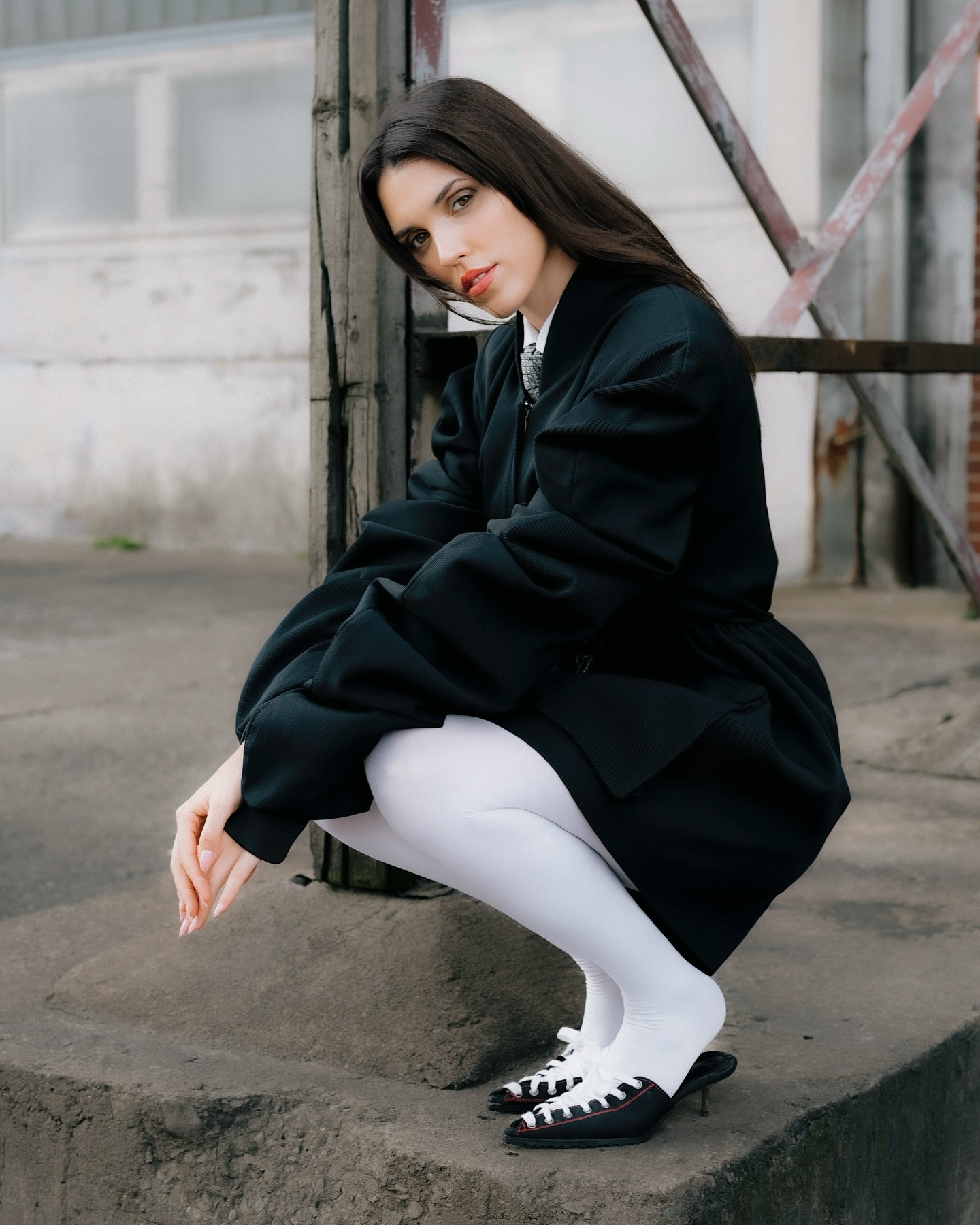 back to work. photography: Ronja Kappl styling: Maya Lu styling 