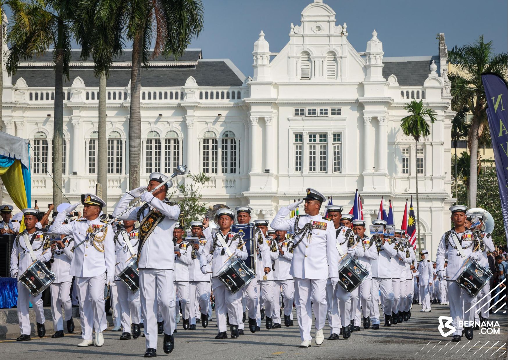 Tentera Laut Diraja... - Tentera Laut Diraja Malaysia