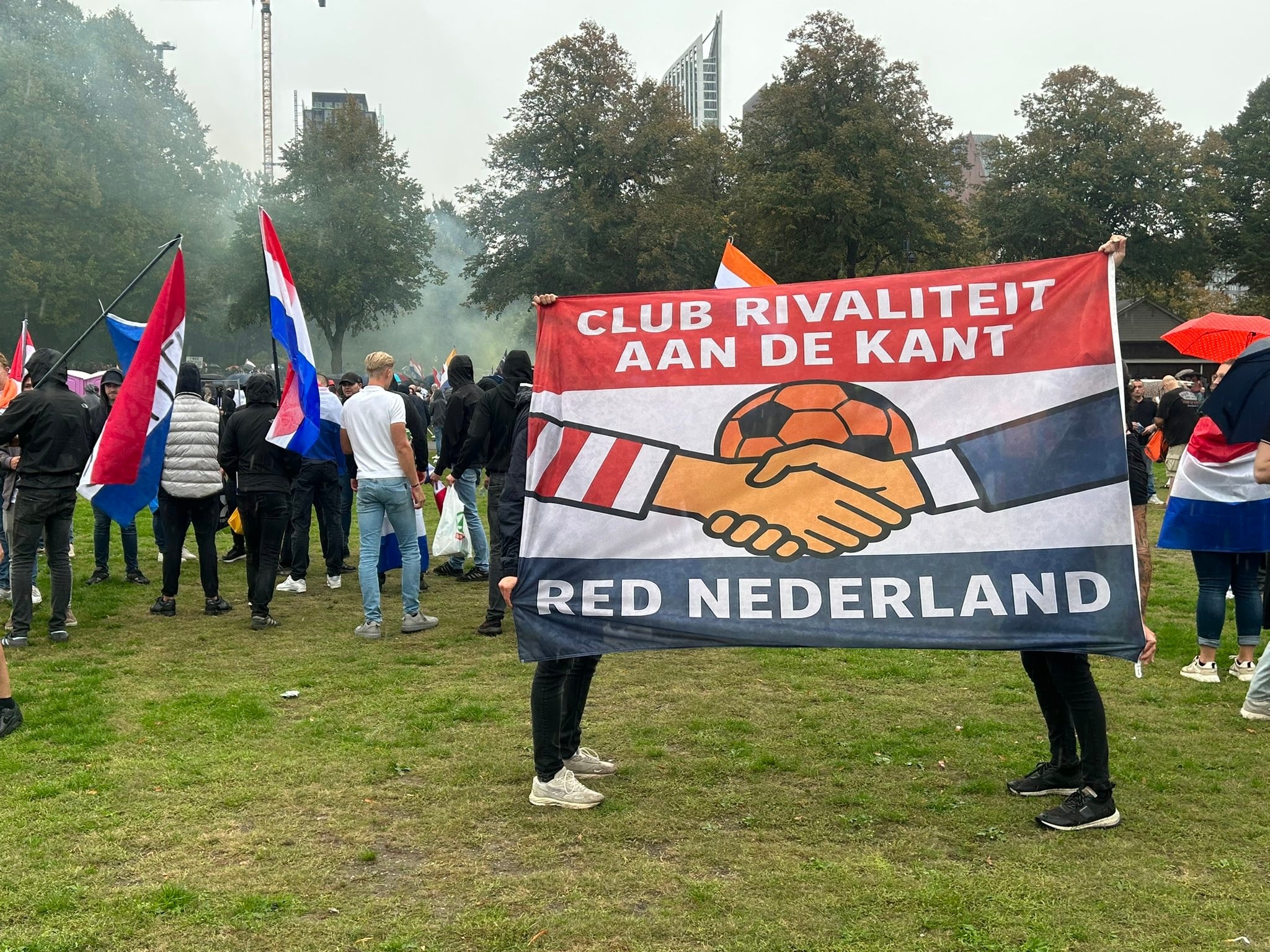 Voetbal Ultras - 🇳🇱 Gespot op het Malieveld in Den Haag:... | Facebook