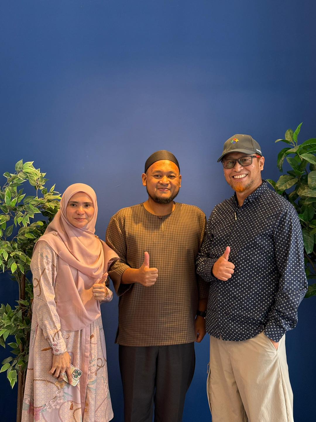 Dr Razin Jaafar - Dr Razin Jaafar added a new photo.