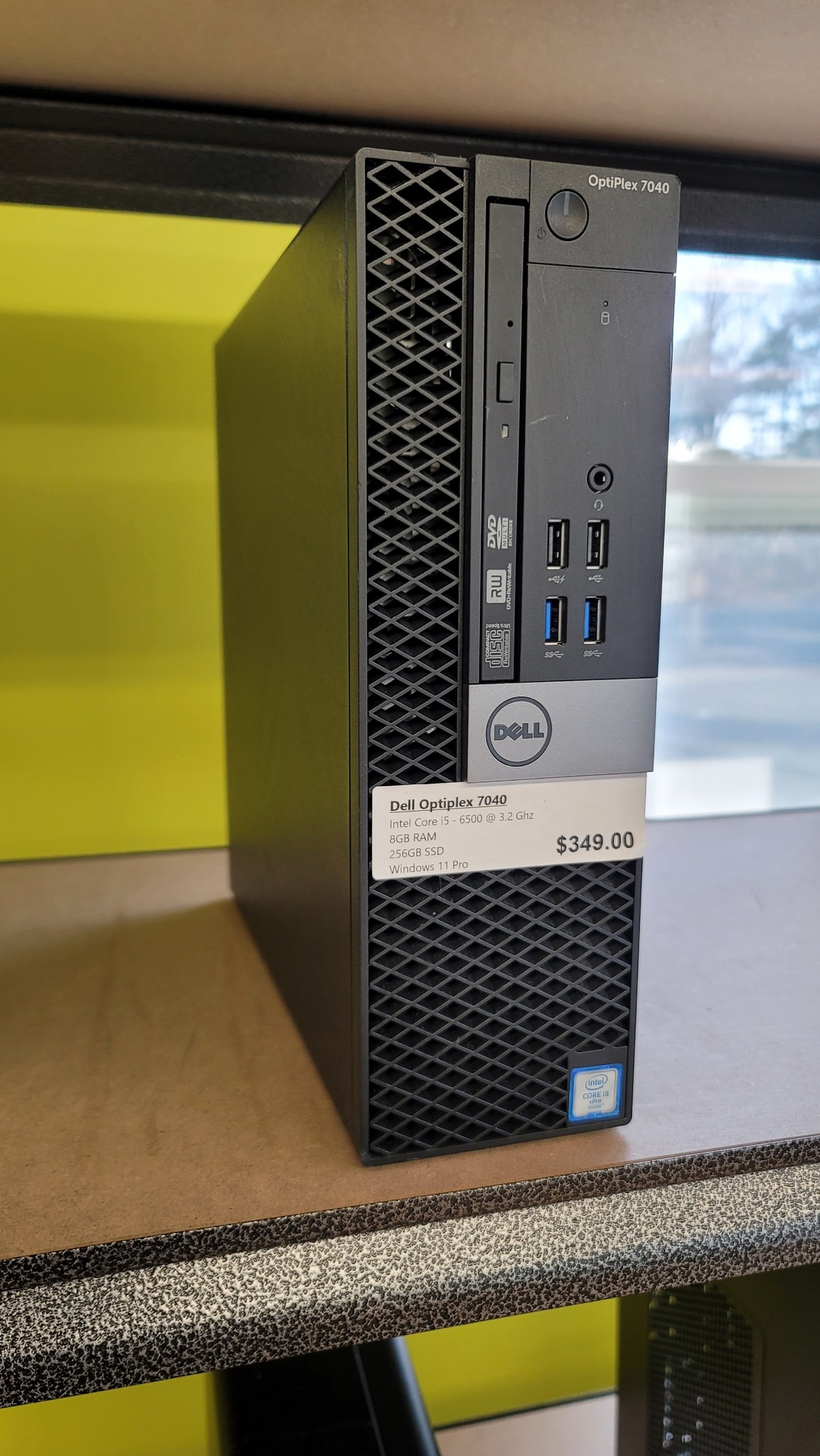 Computer Liquidation Centre | Mount Pearl NL