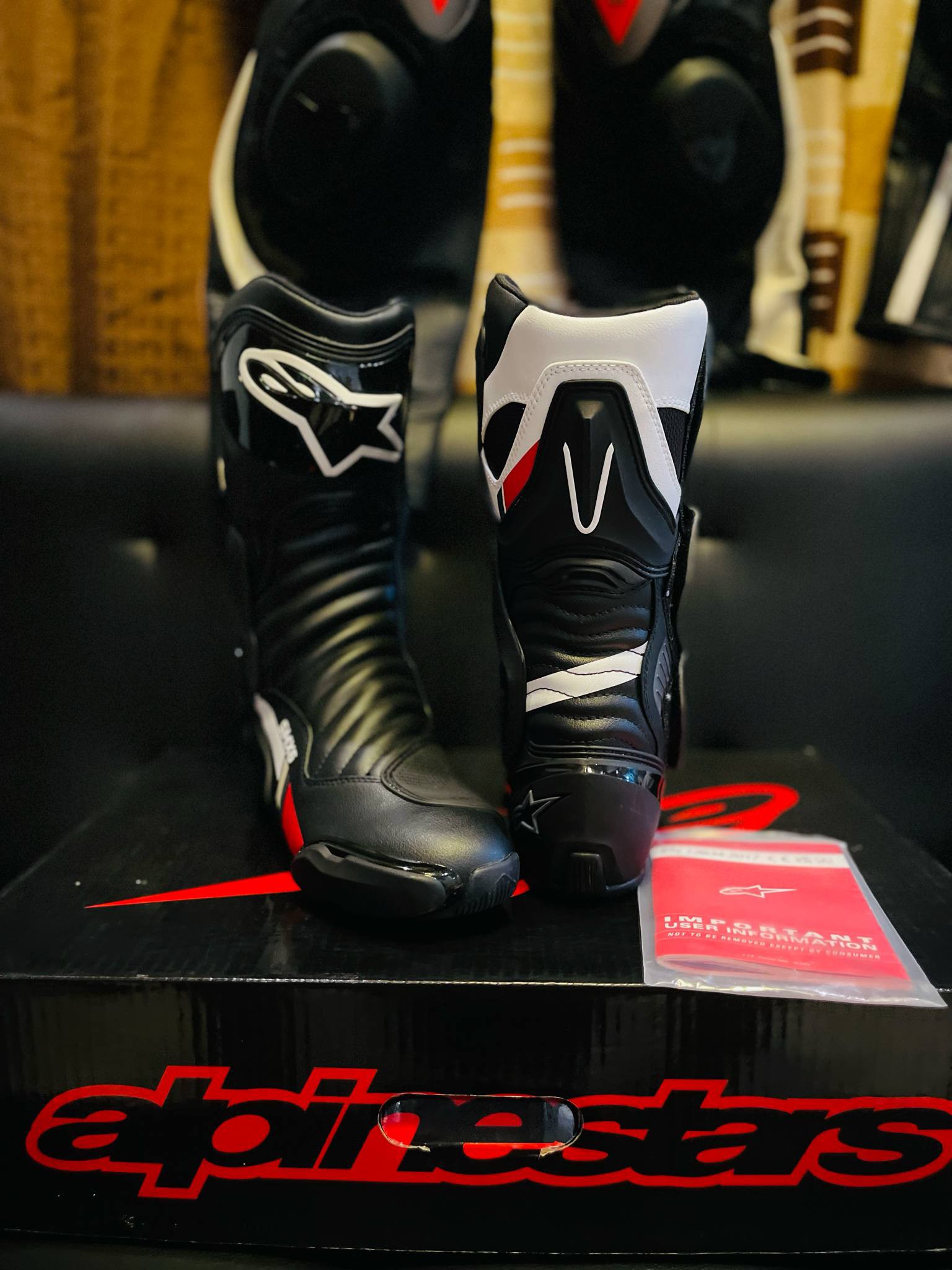 Alpinestars boots smx 6-v2