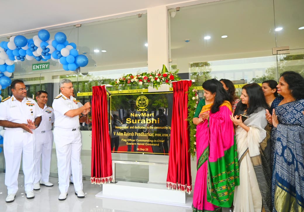 Indian Navy - Vice Admiral Rajesh Pendharkar, #FOCINC East... | Facebook