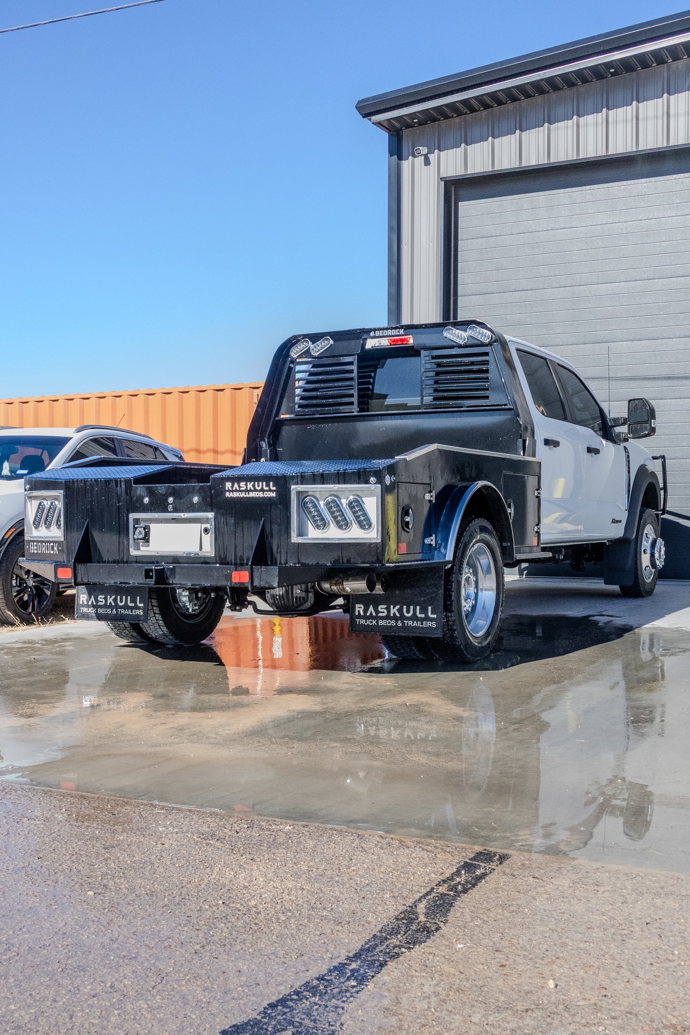 This Ford F-450 is equipped with a... - Raskull Supply Co | Facebook