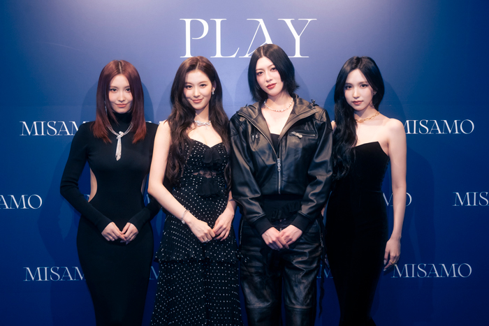 リスニングパーティー　ミサモ　misamo repost 260208 MISAMO（MINA、SANA、MOMO）がリスニングパーティーに