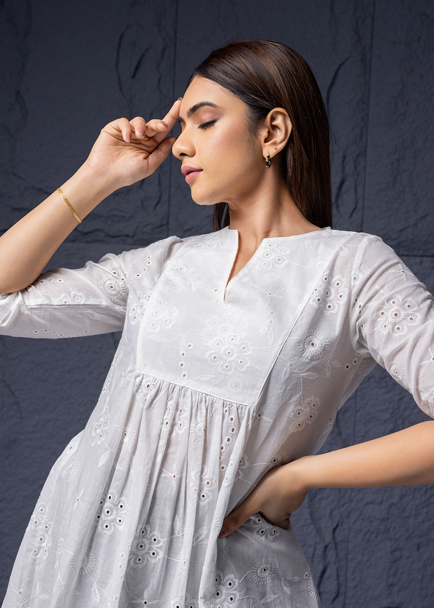 SAANVI WHITE KURTHA