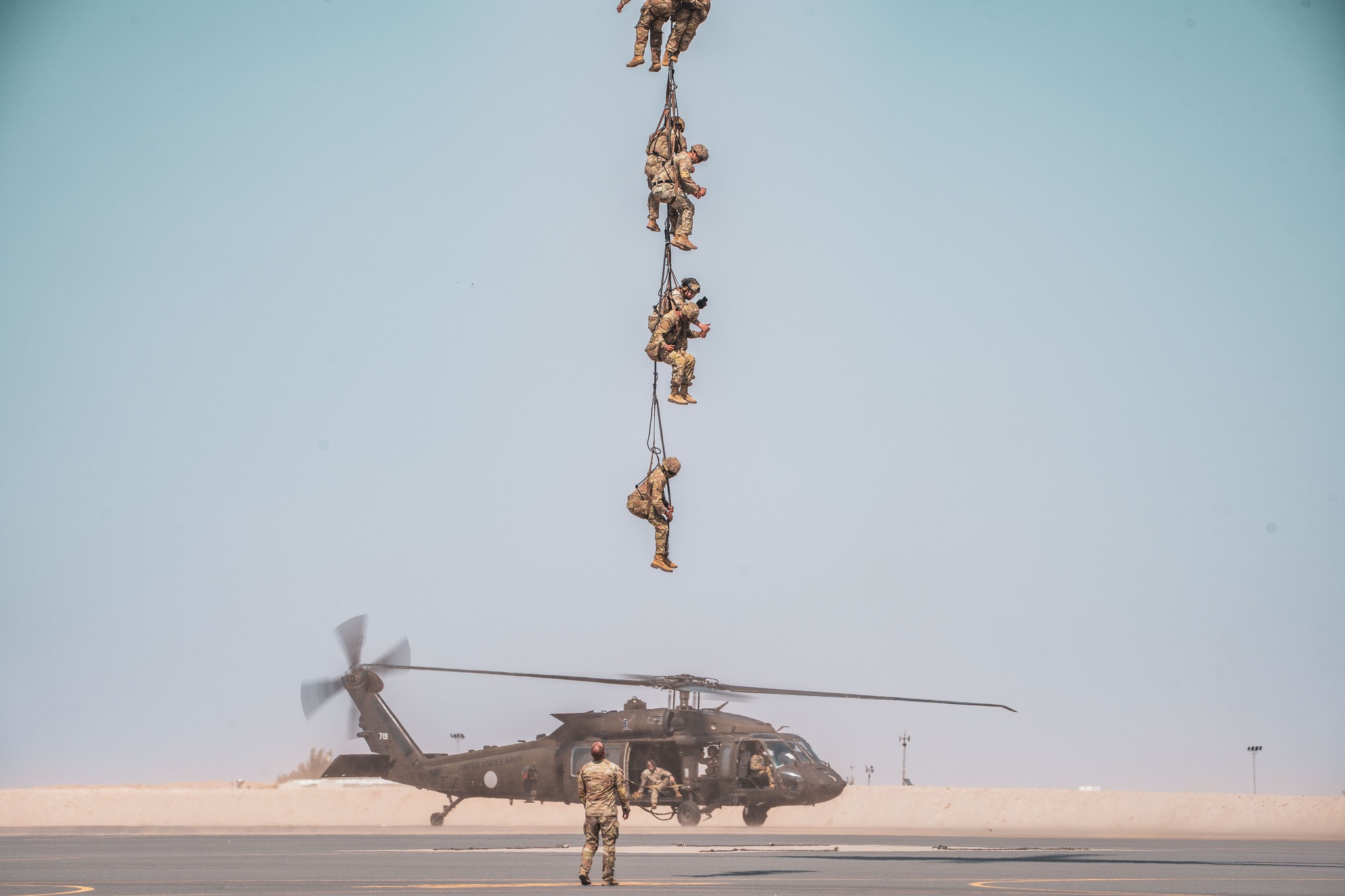 Army - U.S. Army Soldiers conduct Special Insertion and Extraction ...