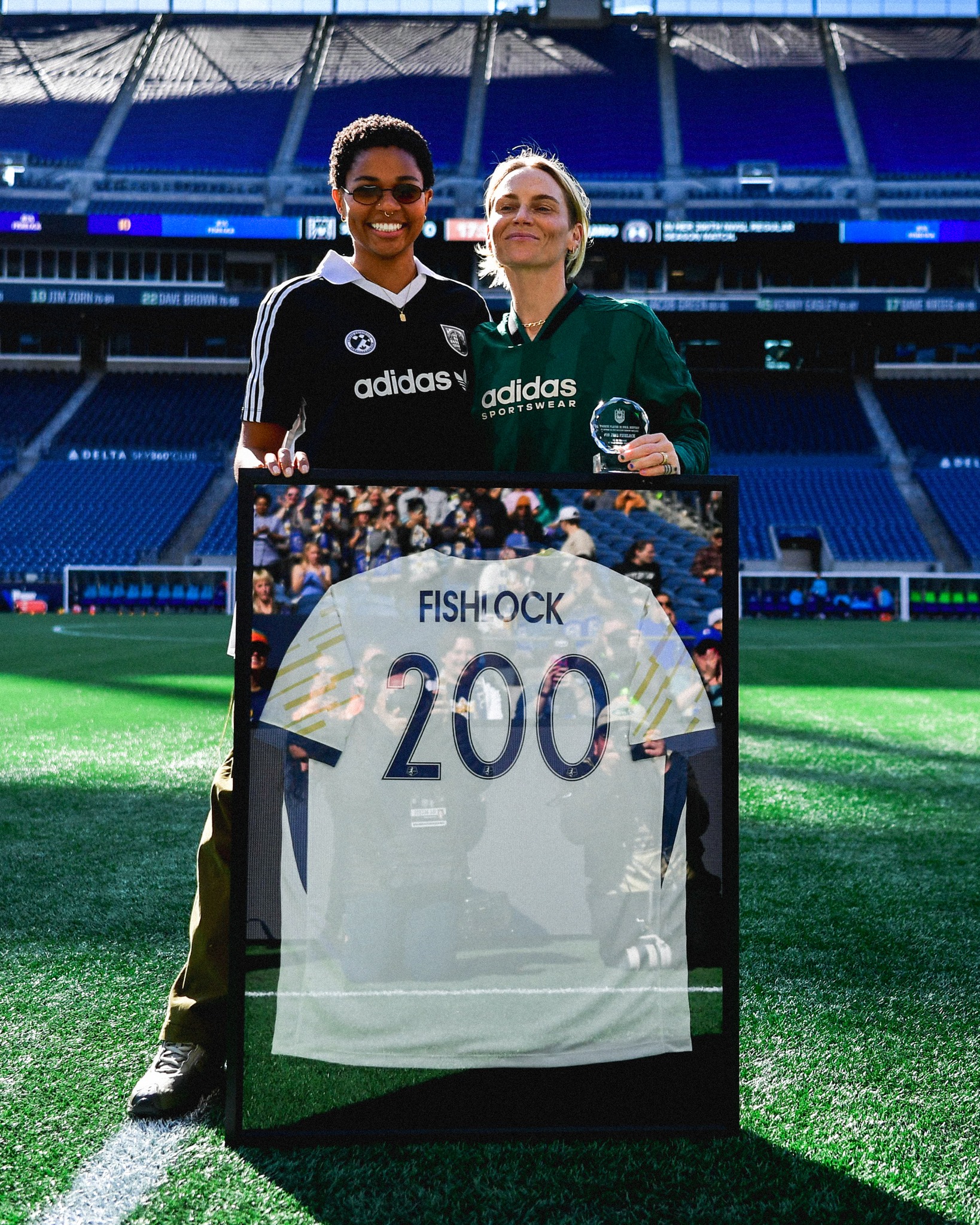 Seattle Reign FC added a new photo. - Seattle Reign FC